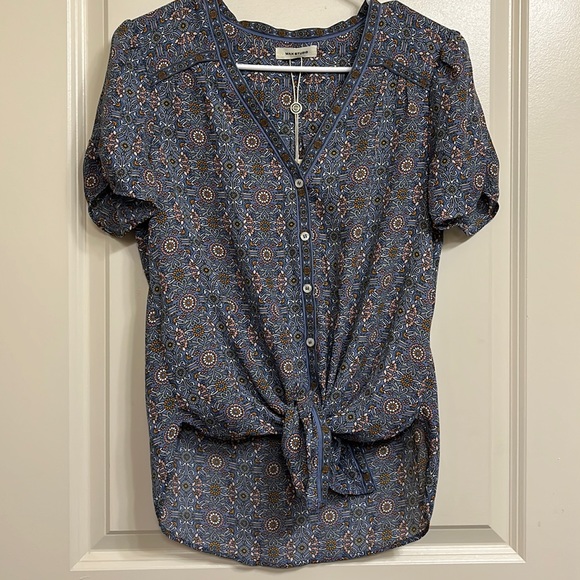 Blouse - Picture 1 of 3